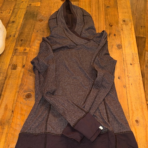 lululemon athletica Sweaters - lululemon athletica Charcoal Hooded Sweater